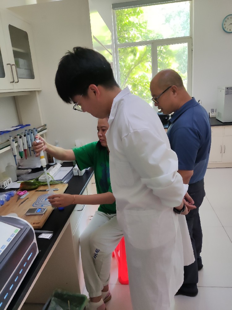 大興區(qū)榆垡鎮(zhèn)農(nóng)業(yè)技術(shù)推廣站采購云唐YT-QN480P-CY(48通道全自動農(nóng)殘)